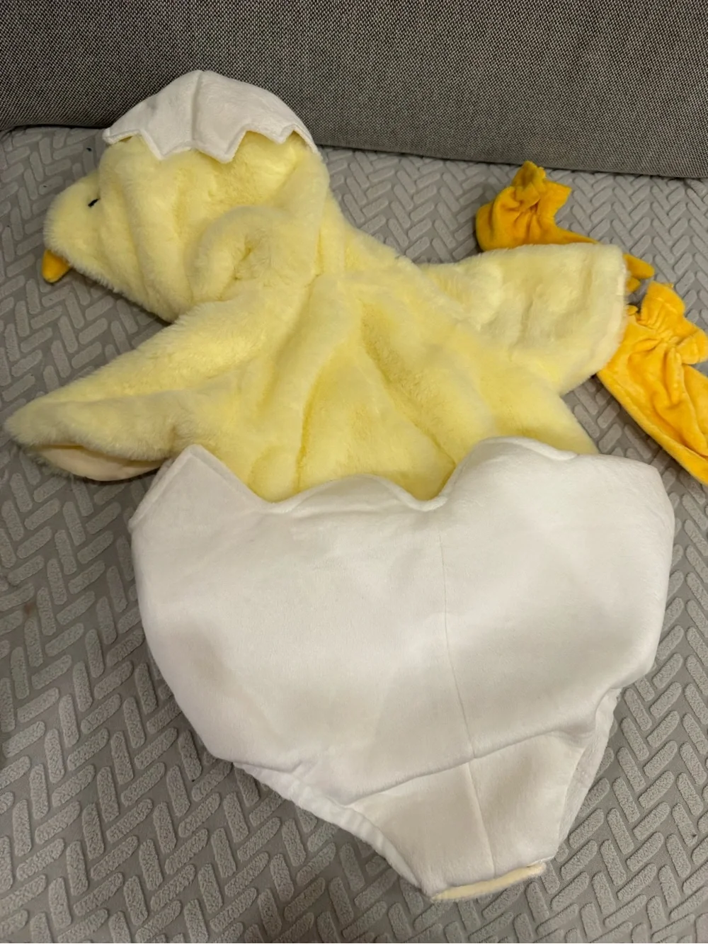 Pottery Barn Kids Yellow Chick Plush Hooded Costume with Eggshell 12-24 months